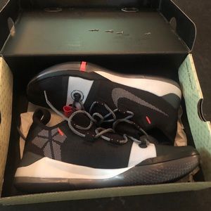 Kobe AD deadstock🛑